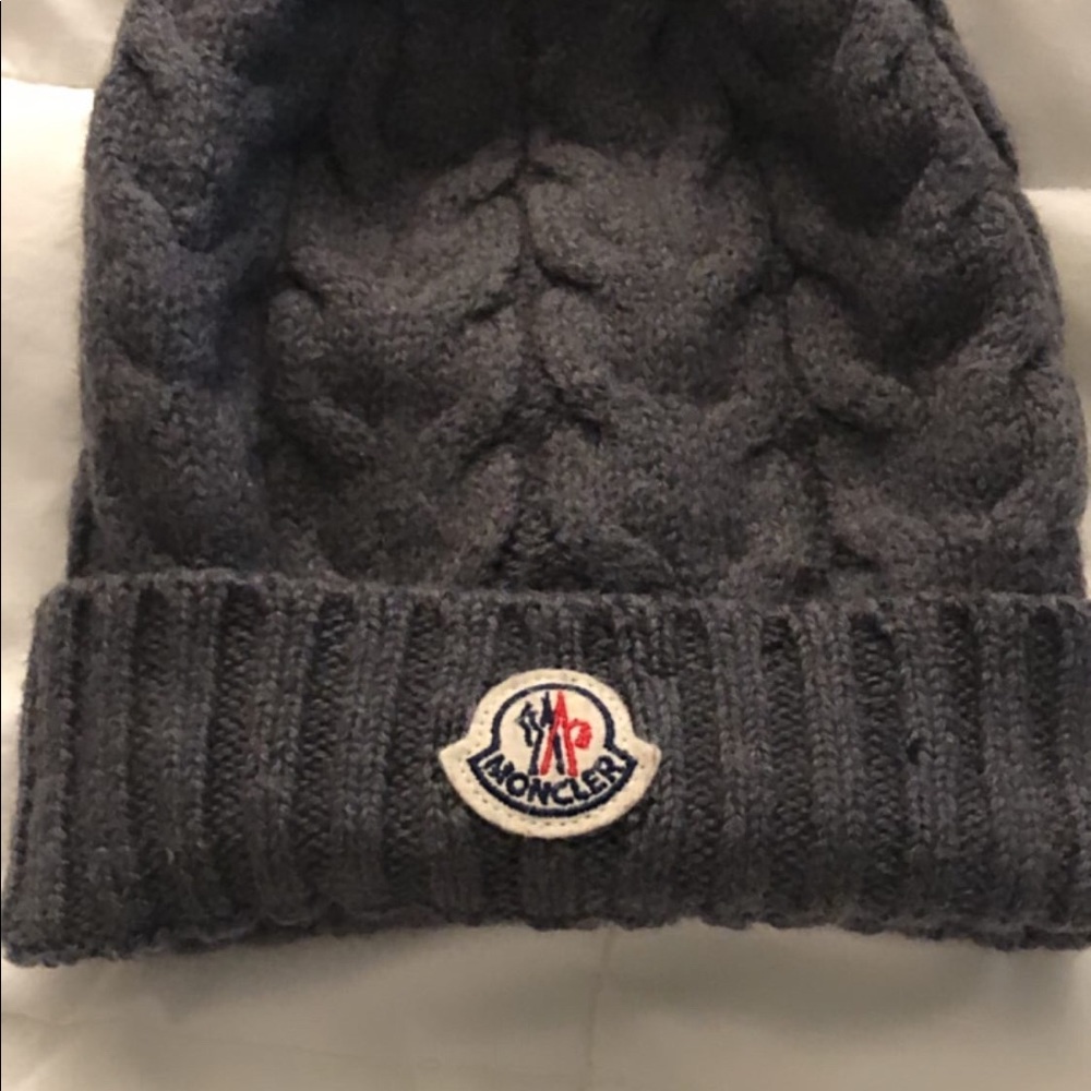 Pre Loved Moncler Beanie